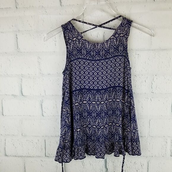 Beauties Boho embroidered Tank Top. Size M - Picture 4 of 8